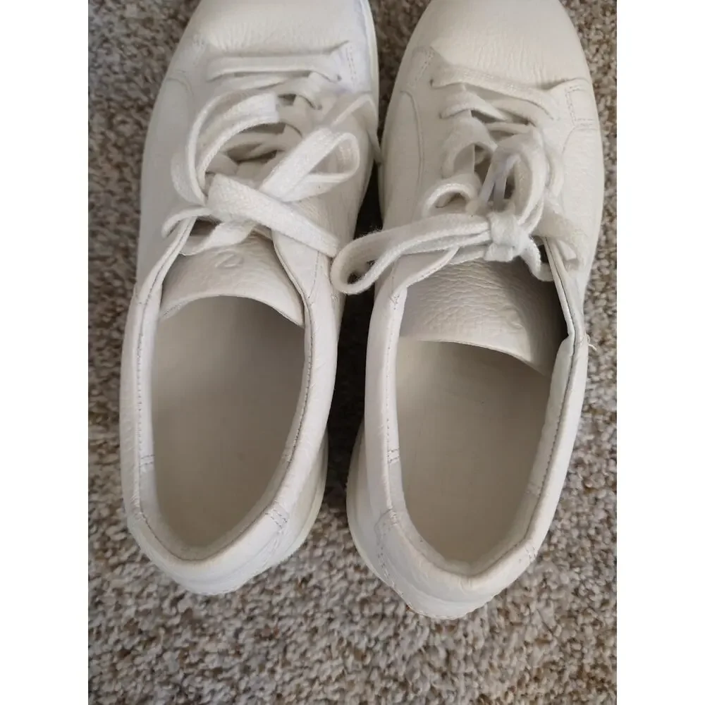 Ecco White Leather Low-Top Sneakers